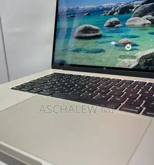 New Laptop Apple MacBook Air 2025 M4 15-inch 16GB Apple M4 SSD 256GB
