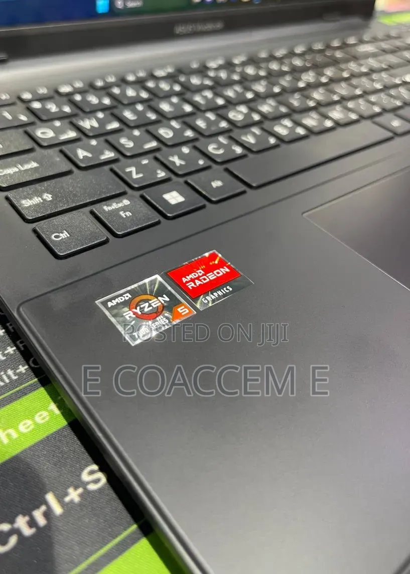 New Laptop Asus 16GB AMD Ryzen 5 SSD 512GB