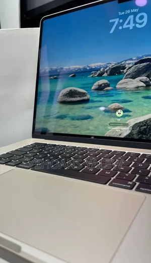 New Laptop Apple MacBook Air 2025 M4 15-inch 16GB Apple M4 SSD 256GB