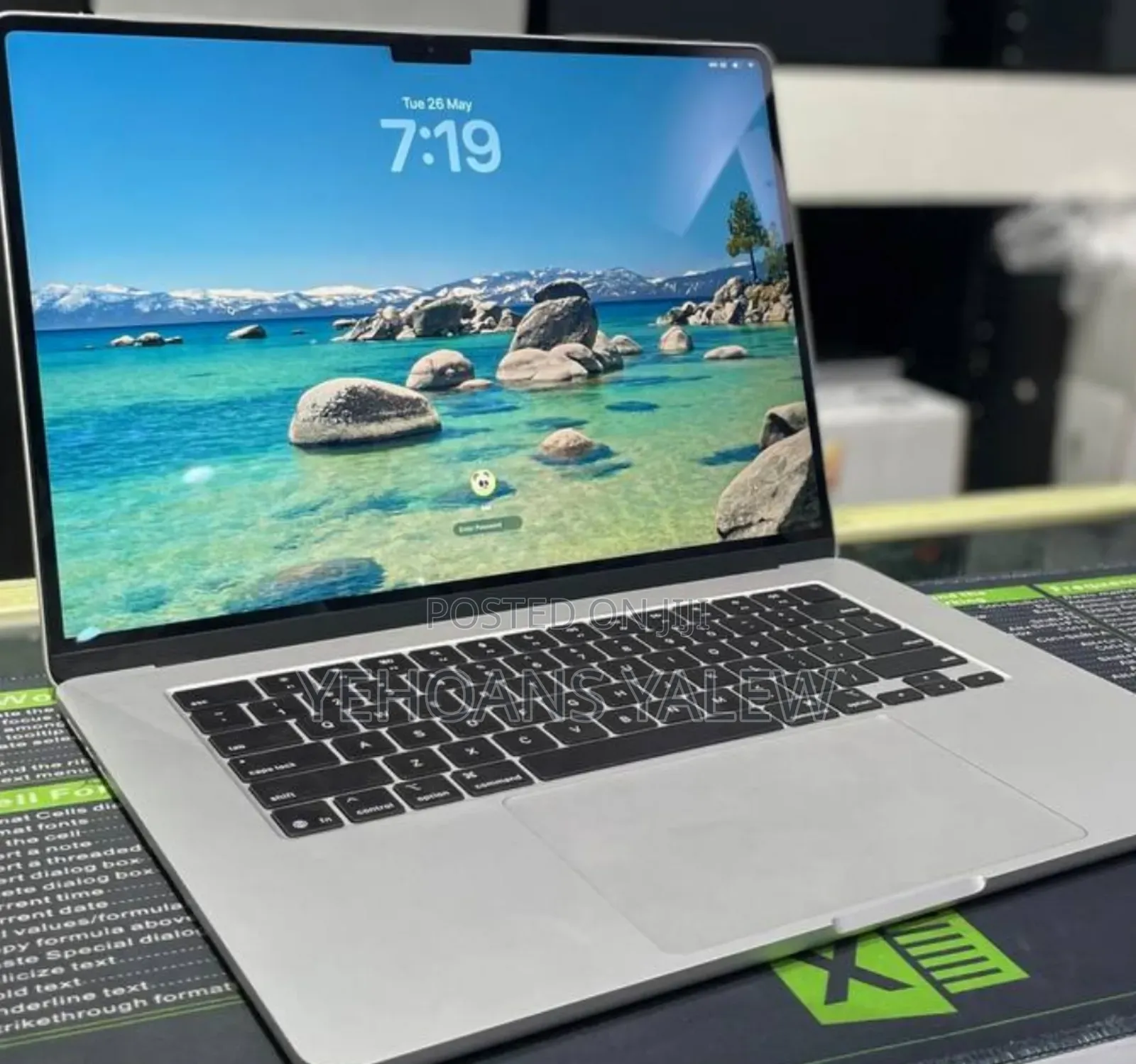 New Laptop Apple MacBook Air 2025 M4 15-inch 24GB Apple M4 SSD 512GB