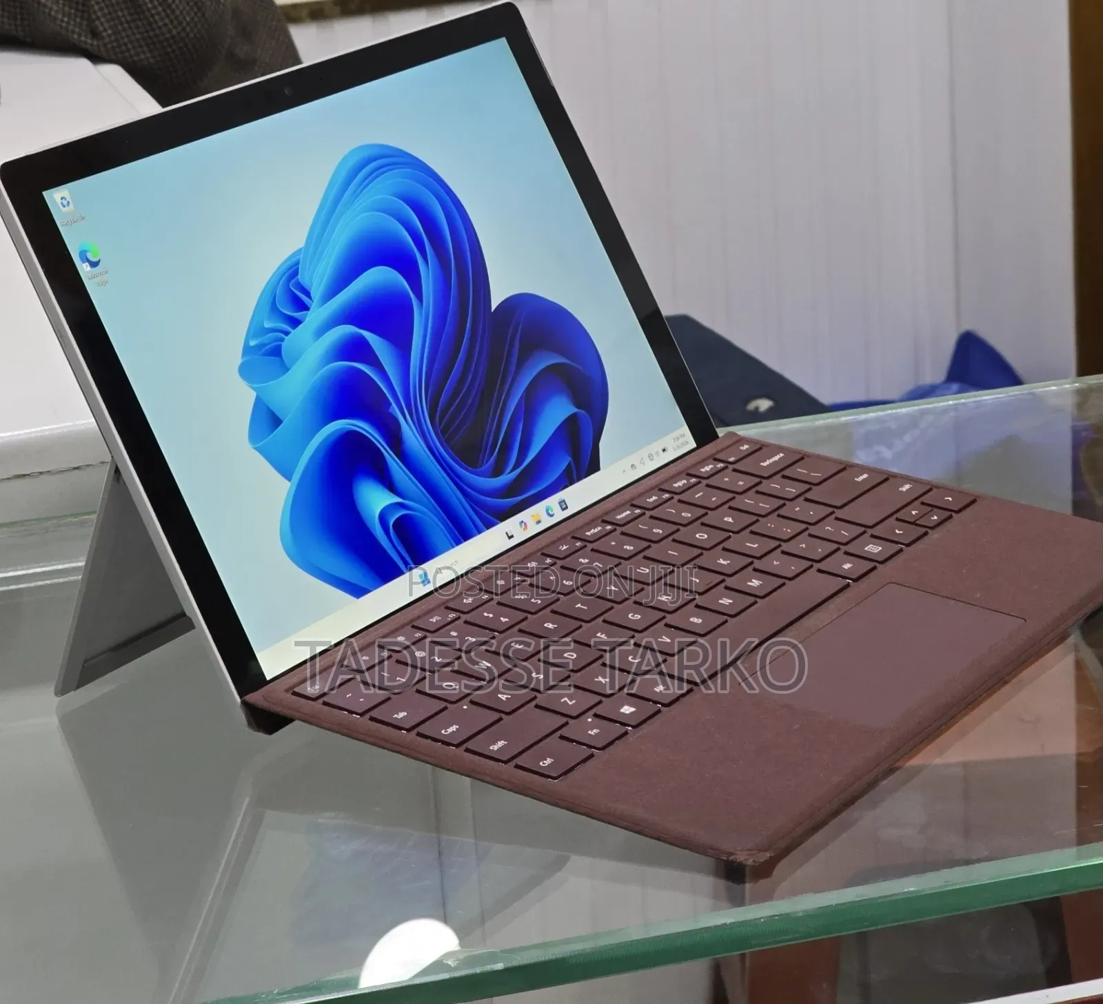 New Laptop Microsoft Surface Pro 6 8GB Intel Core i5 SSD 128GB