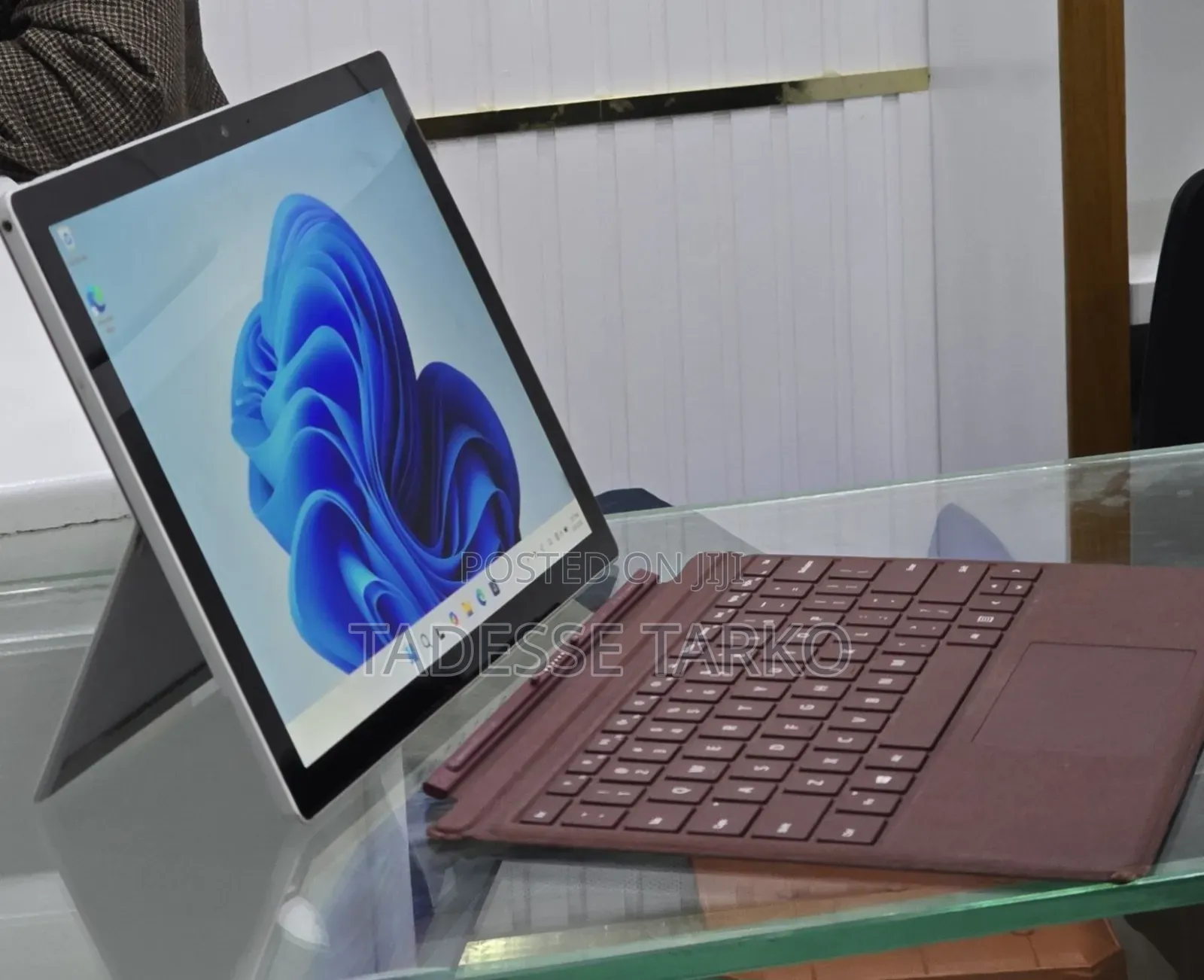 New Laptop Microsoft Surface Pro 6 8GB Intel Core i5 SSD 128GB
