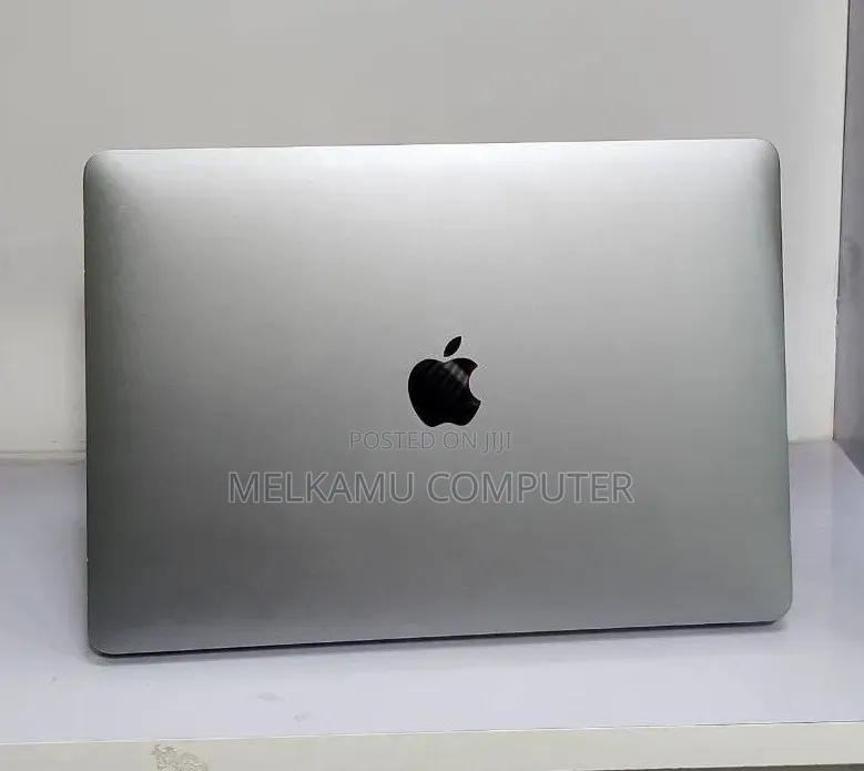 New Laptop Apple MacBook Air 2020 M1 8GB Apple M1 SSD 256GB