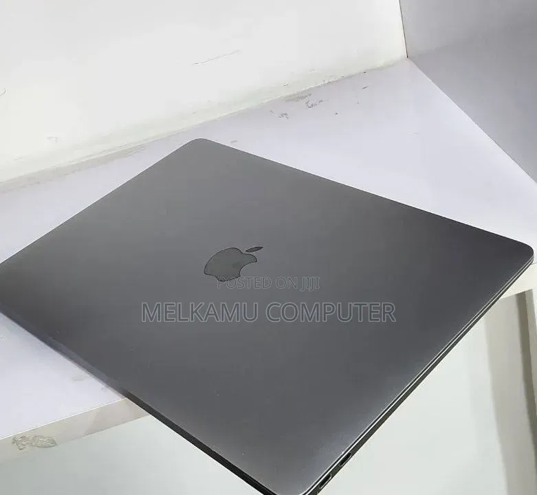 New Laptop Apple MacBook Air 2020 M1 8GB Apple M1 SSD 256GB