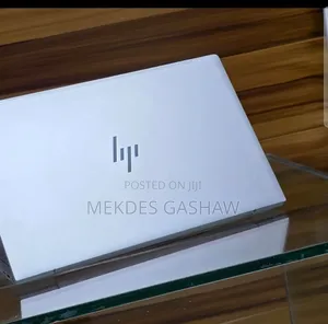 New Laptop HP Envy X2 8GB Intel Core i5 SSD 256GB