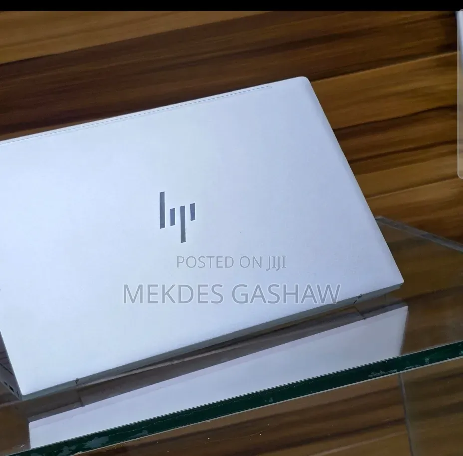 New Laptop HP Envy X2 8GB Intel Core i5 SSD 256GB