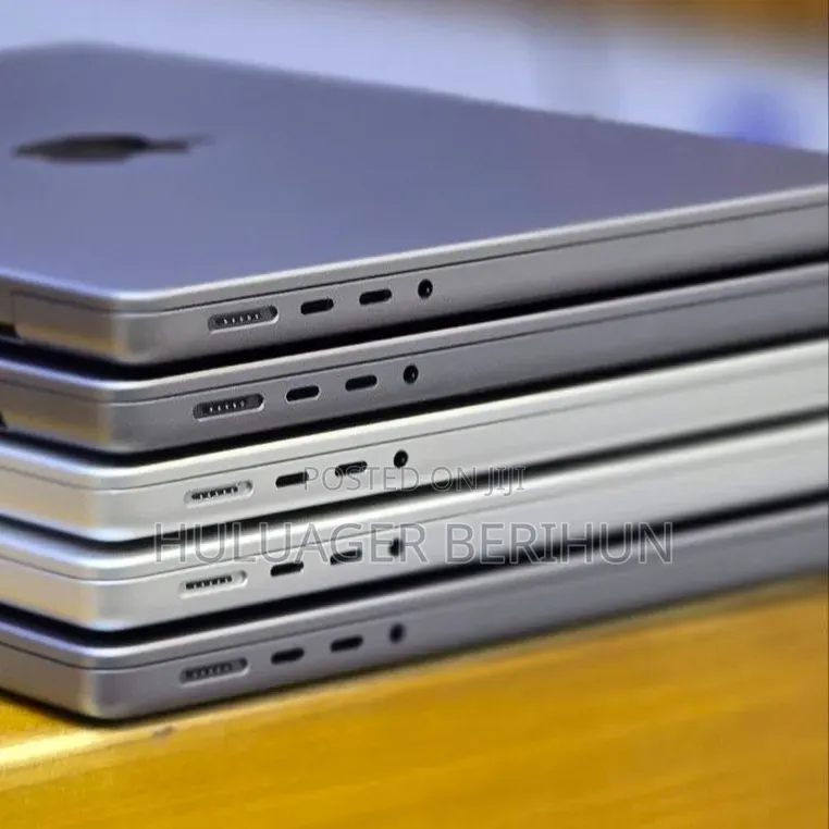 New Laptop Apple MacBook Pro M1 16GB Apple M1 Pro SSD 512GB