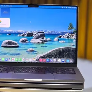 New Laptop Apple MacBook Pro M1 16GB Apple M1 Pro SSD 512GB
