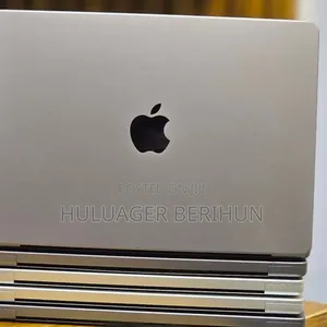 New Laptop Apple MacBook Pro M1 16GB Apple M1 Pro SSD 512GB