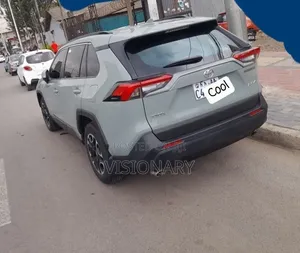 Toyota RAV4 2023 Green