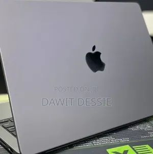 New Laptop Apple MacBook Pro 2023 M3 14-inch 8GB Apple M3 SSD 512GB