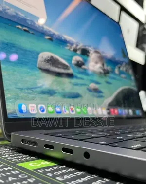 New Laptop Apple MacBook Pro 2023 M3 14-inch 8GB Apple M3 SSD 512GB