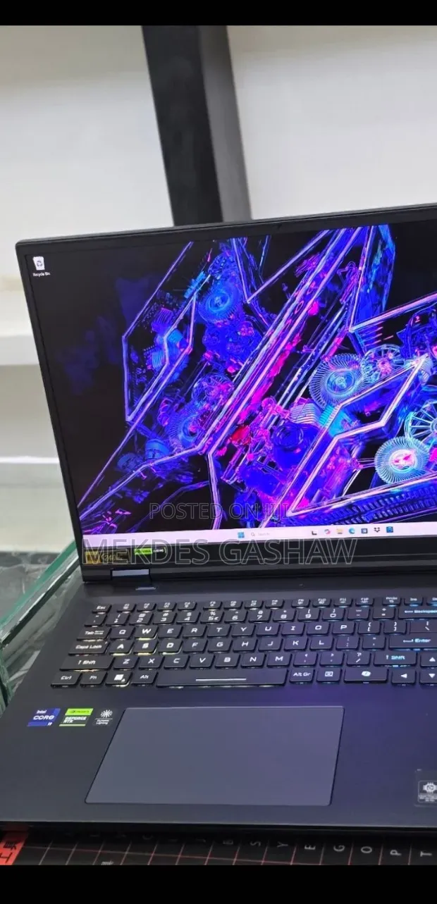 New Laptop Acer Predator Helios 300 16GB Intel Core i9 SSD 1T