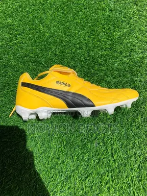 Puma King Football Boots ታኬታ