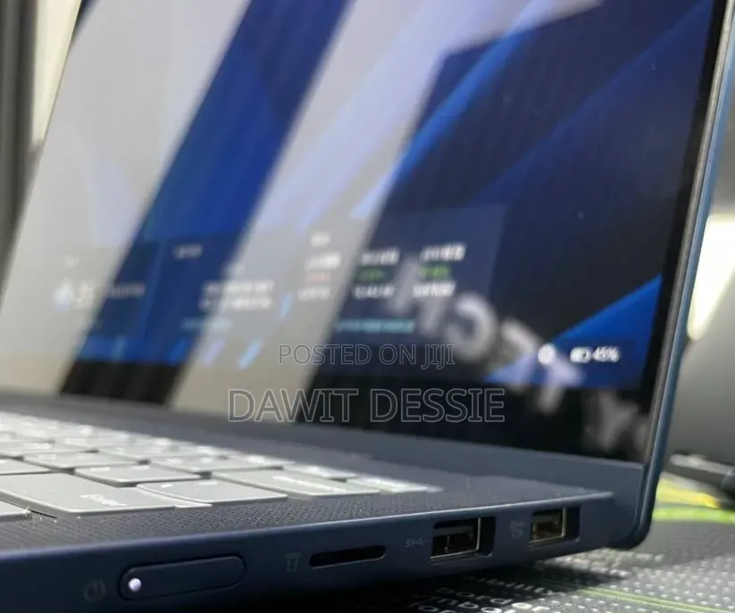 New Laptop Lenovo 16GB AMD Ryzen 7 SSD 1T