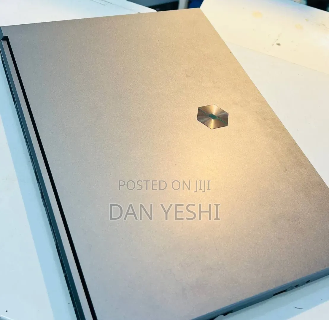 New Laptop 16GB AMD Ryzen 7 SSD 512GB