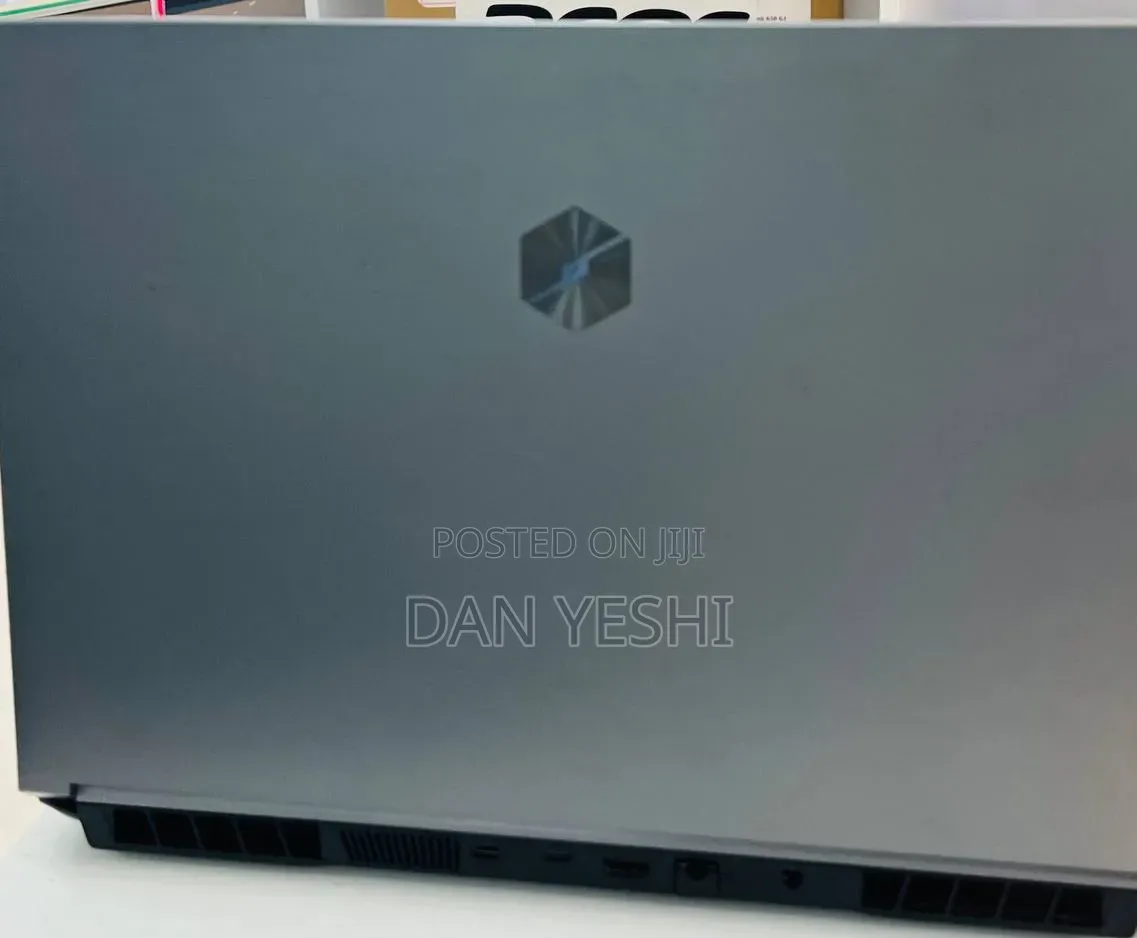 New Laptop 16GB AMD Ryzen 7 SSD 512GB