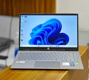 New Laptop HP Pavilion DM1 16GB Intel Core i5 SSD 512GB