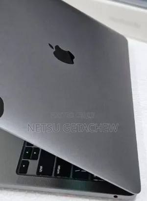New Laptop Apple MacBook Pro 2022 M2 8GB Apple M2 SSD 256GB