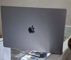 New Laptop Apple MacBook Pro M1 32GB Apple M1 Max SSD 1T