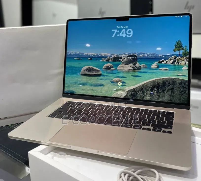 New Laptop Apple MacBook 16GB SSD 256GB
