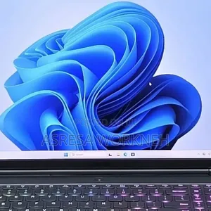 New Laptop Lenovo 16GB AMD Ryzen 5 SSD 1T