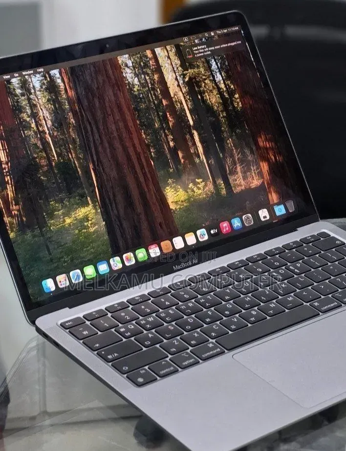 New Laptop Apple MacBook Air 2020 M1 8GB Apple M1 SSD 256GB