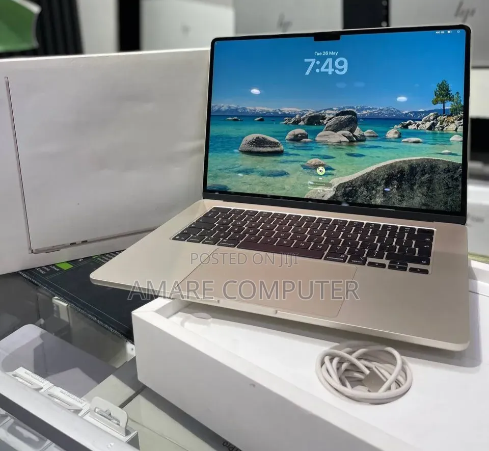 New Laptop Apple MacBook Air 2025 M4 15-inch 16GB Apple M4 SSD 256GB