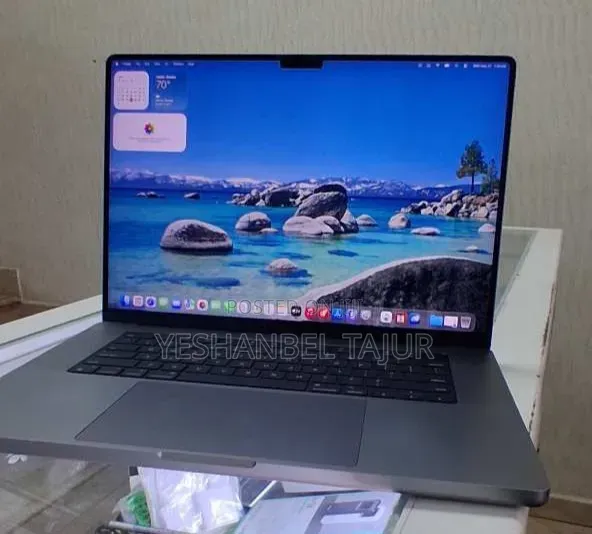 New Laptop Apple MacBook Pro M1 32GB Apple M1 Max SSD 1T