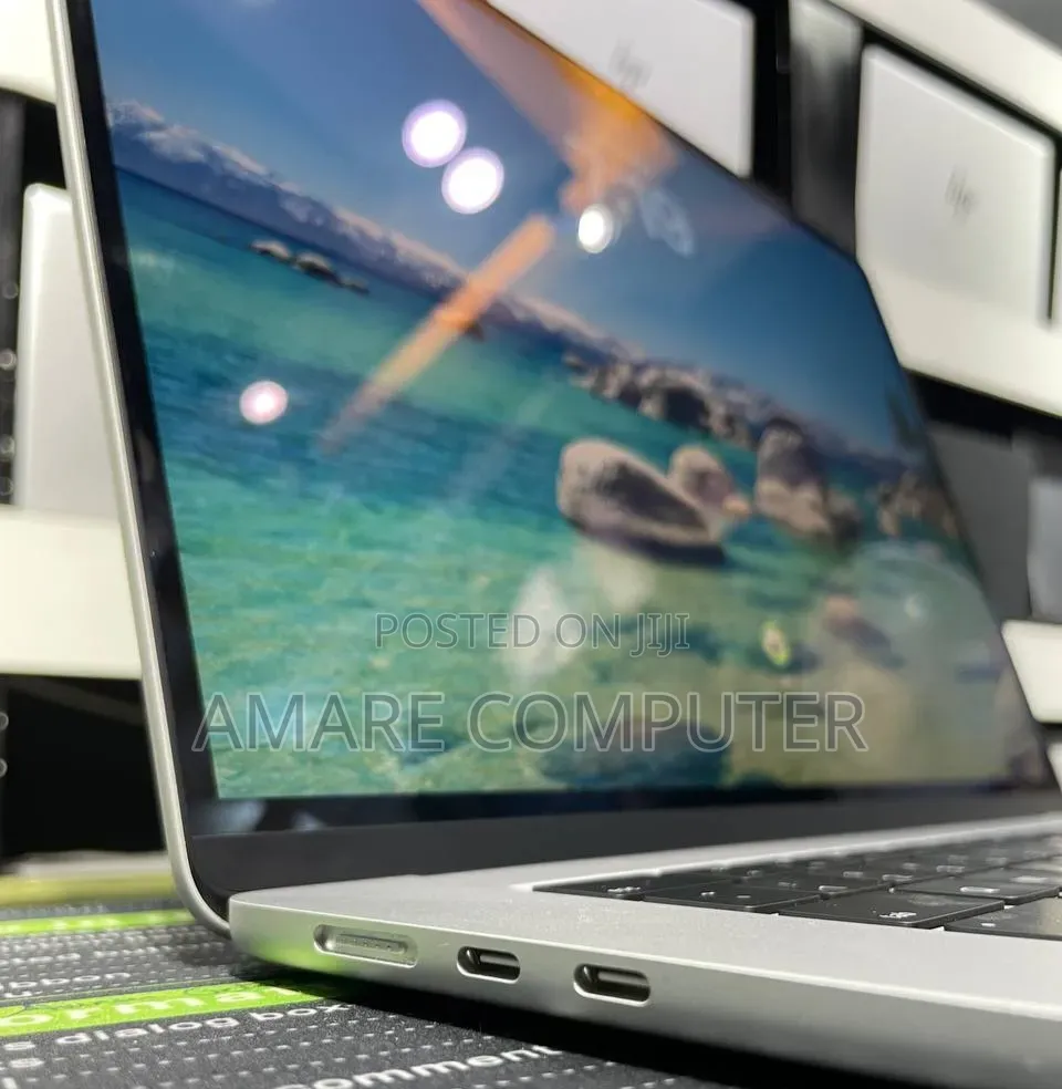 New Laptop Apple MacBook Air 2025 M4 15-inch 24GB Apple M4 SSD 512GB