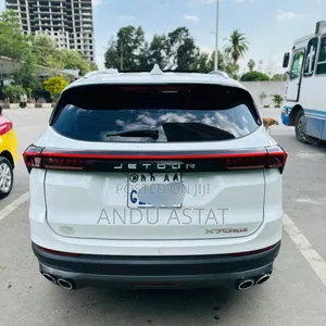 Jetour X70 Plus 1.6 7-Seater FWD 2022 White