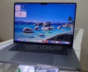 New Laptop Apple MacBook Pro 32GB Apple M1 Max SSD 32GB