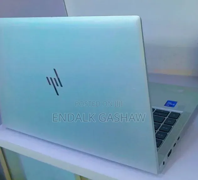 New Laptop HP EliteBook 840 G8 16GB Intel Core i5 SSD 512GB