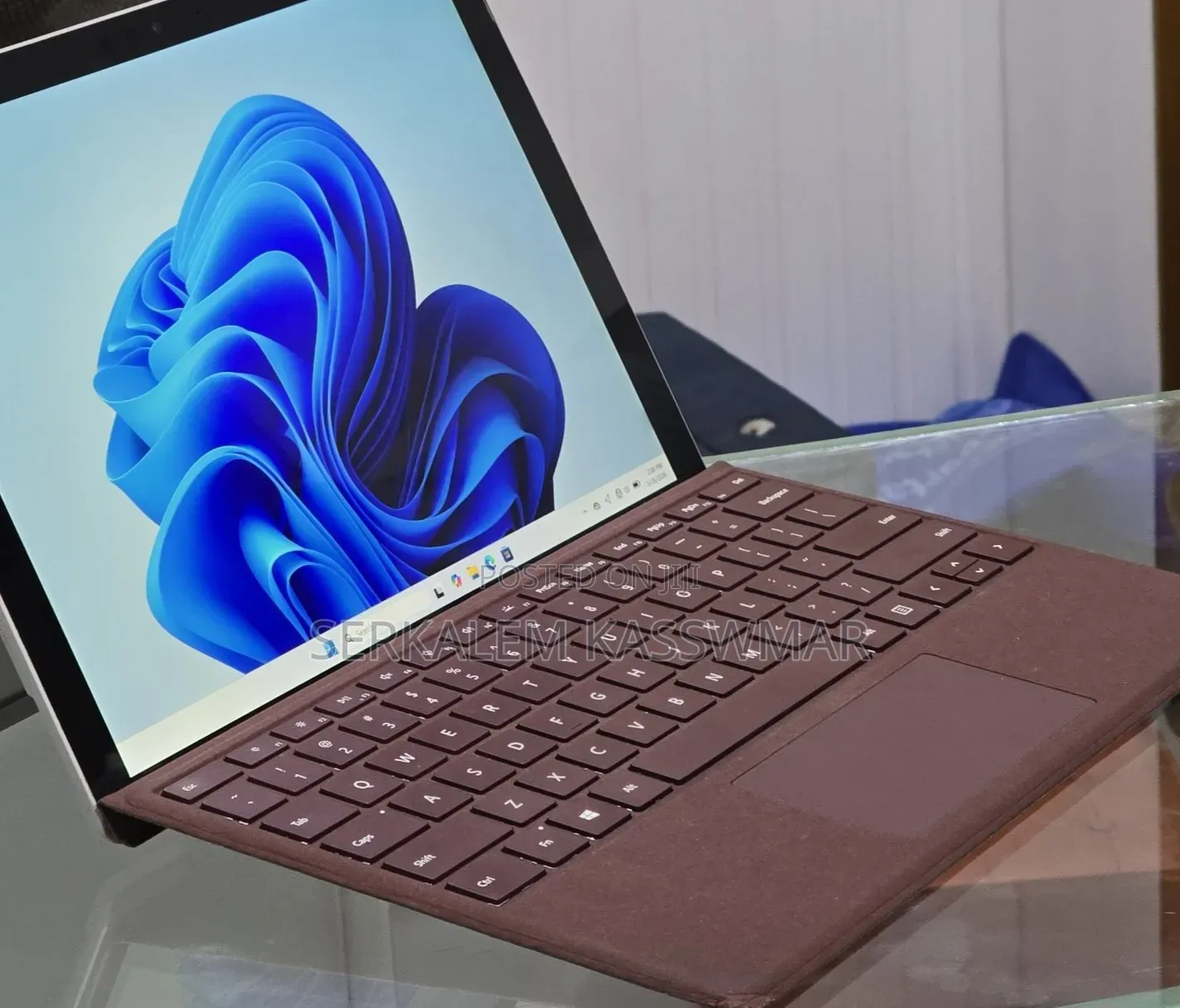 New Laptop Microsoft Surface Pro 6 8GB Intel Core i5 SSD 128GB