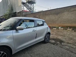 Suzuki Swift 2022 Silver