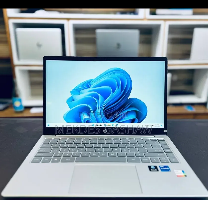 New Laptop HP Stream Notebook 16GB Intel Core i7 SSD 1T