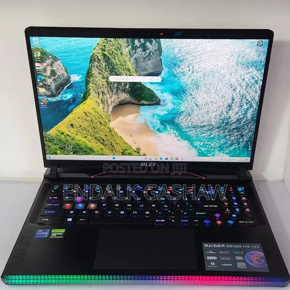 New Laptop MSI Raider GE68HX 13VI-202US 32GB Intel Core i9 SSD 1T
