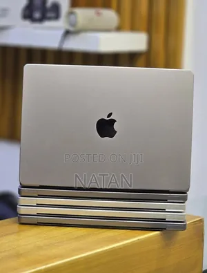 New Laptop Apple MacBook Pro M1 16GB Apple M1 Pro SSD 512GB