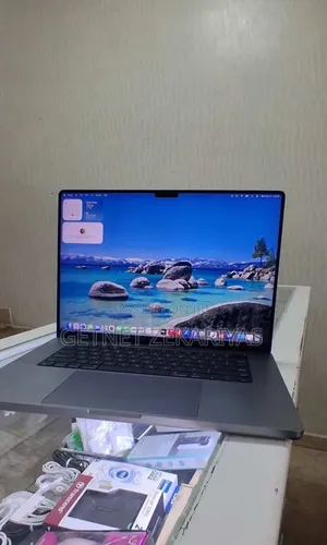 New Laptop Apple MacBook Pro M1 32GB Apple M1 Max SSD 1T