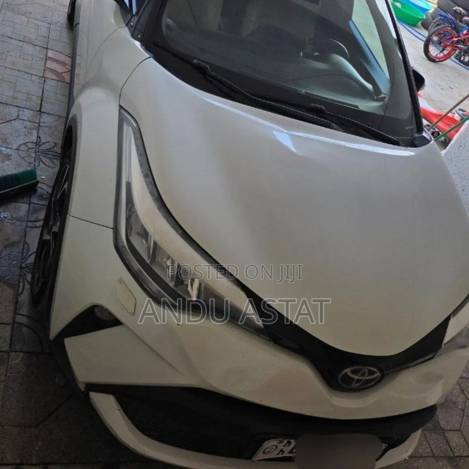 Toyota C-HR LE FWD 2020 Silver