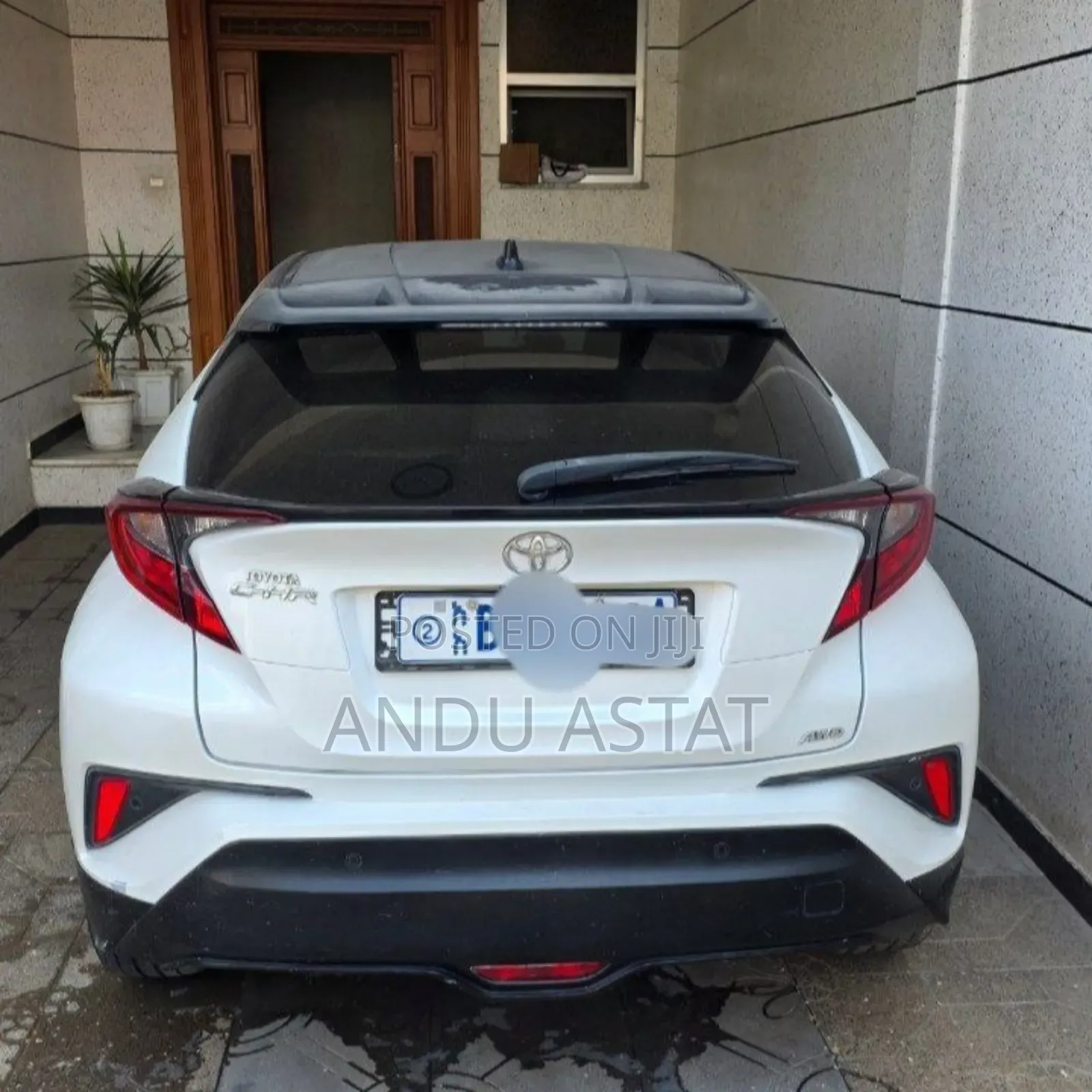 Toyota C-HR LE FWD 2020 Silver