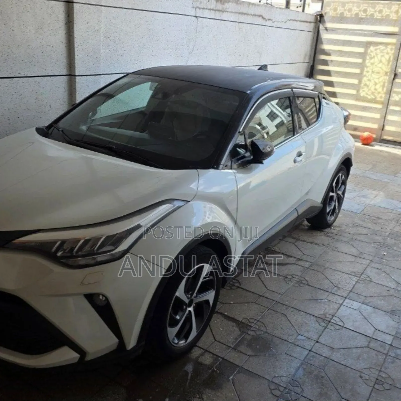Toyota C-HR LE FWD 2020 Silver