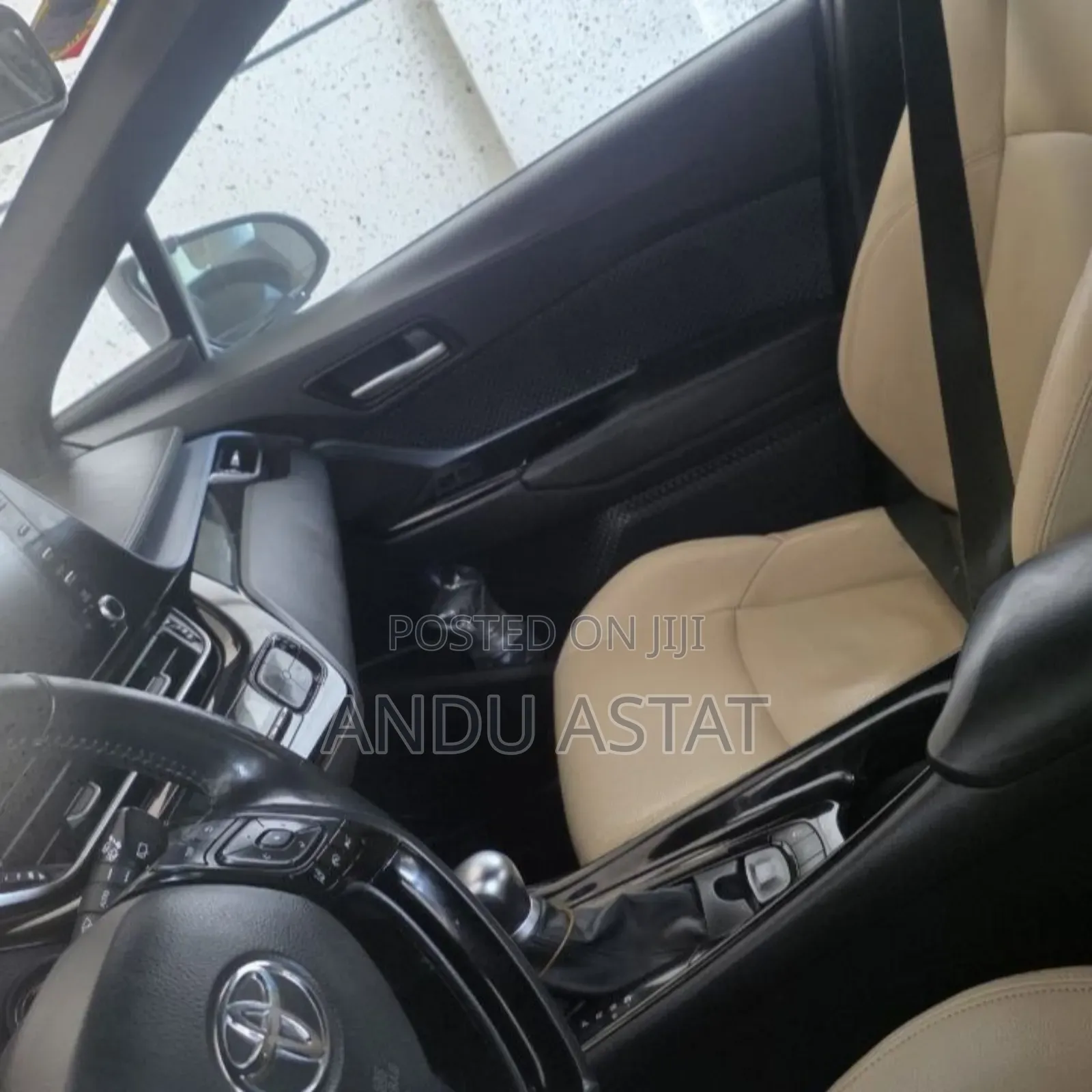 Toyota C-HR LE FWD 2020 Silver