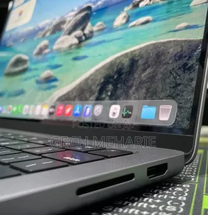 New Laptop Apple MacBook Pro 2023 M3 14-inch 8GB Apple M3 Pro SSD 512GB