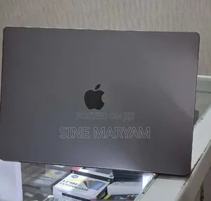 New Laptop Apple MacBook Pro M1 32GB Apple M1 Max SSD 1T