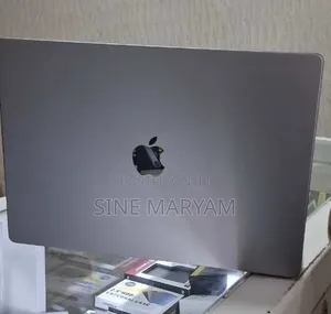 New Laptop Apple MacBook Pro M1 32GB Apple M1 Max SSD 1T