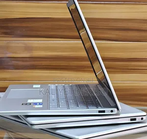 New Laptop HP Stream Notebook 16GB Intel Core i5 SSD 256GB
