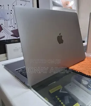 New Laptop Apple MacBook 16GB SSD 256GB