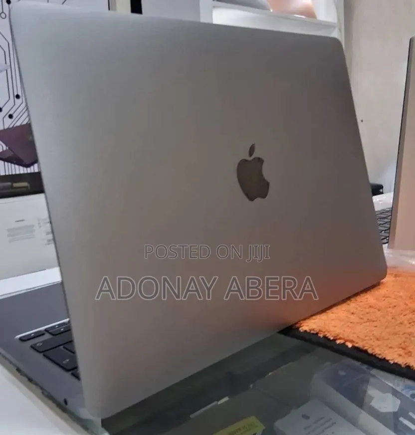 New Laptop Apple MacBook 16GB SSD 256GB