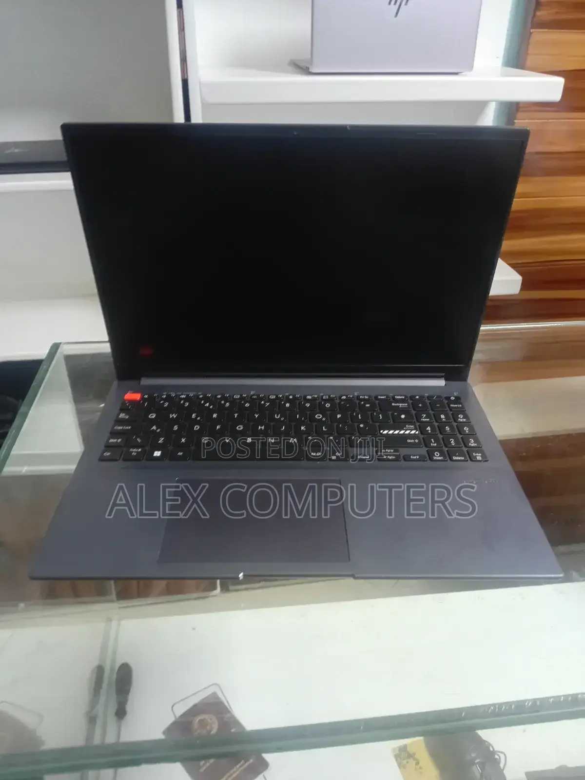 New Laptop Asus VivoBook 15 X505BA 16GB Intel Core i7 SSD 512GB